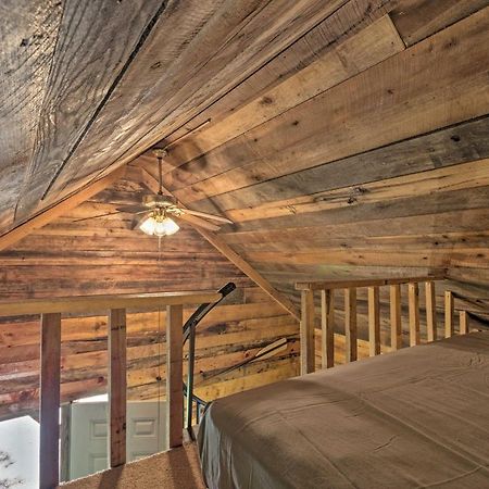 Creekside Cabin With Deck In Pisgah Forest! Barnardsville Kültér fotó