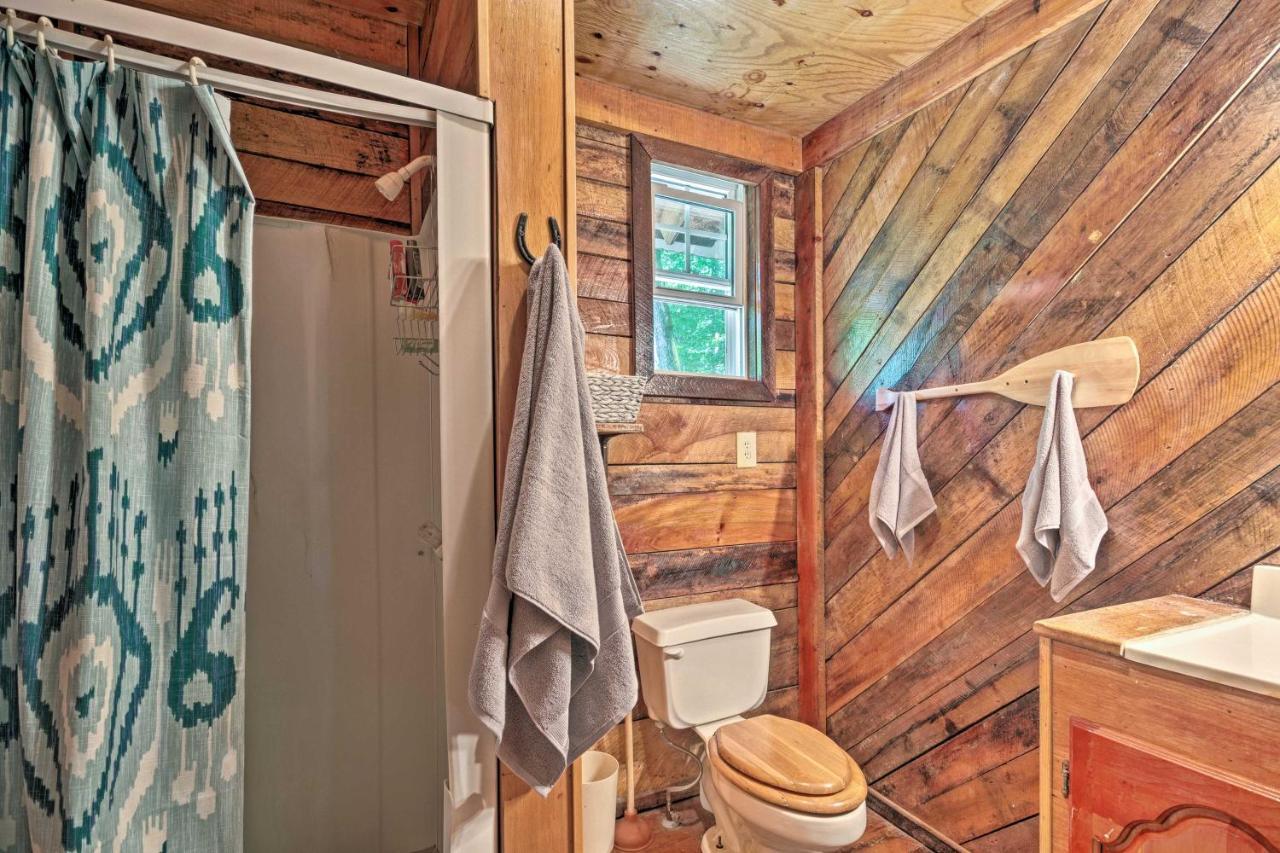 Creekside Cabin With Deck In Pisgah Forest! Barnardsville Kültér fotó