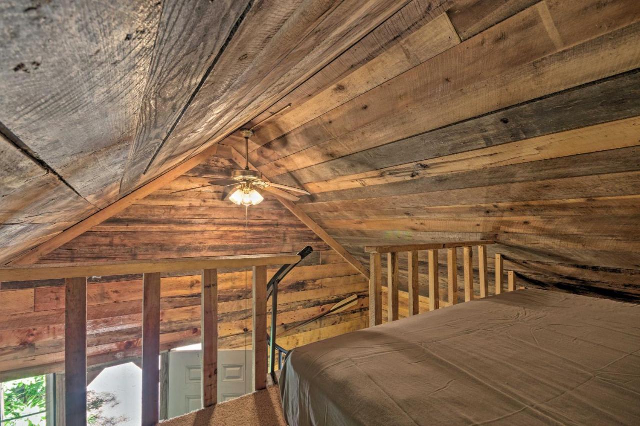 Creekside Cabin With Deck In Pisgah Forest! Barnardsville Kültér fotó